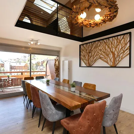 Spacieux Et Beau Duplex Au Pied Des Pistes Et Centre Station Avec Balcon Apartment *